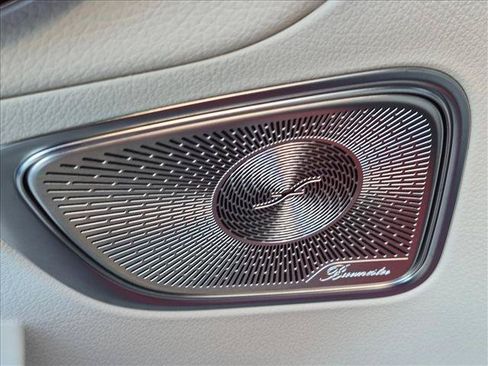 Used 2023 Mercedes-Benz GLC 300 image 17