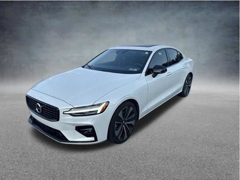 Certified 2022 Volvo S60 B5 Momentum w/ Premium Package AWD/4WD image 20