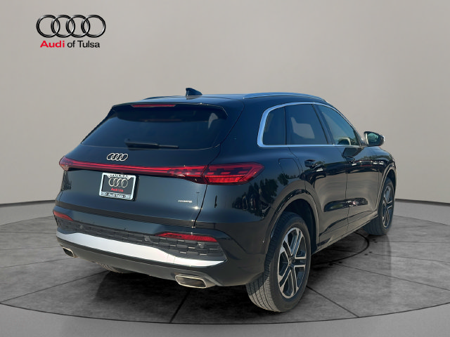 Used 2025 Audi Q5 Premium Plus w/ Premium Plus AWD/4WD image 5