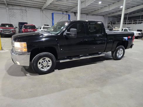 Used 2008 Chevrolet Silverado 2500 LTZ w/ Suspension Package, Off-Road AWD/4WD image 1