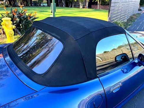 Used 2002 BMW Z3 2.5i image 18