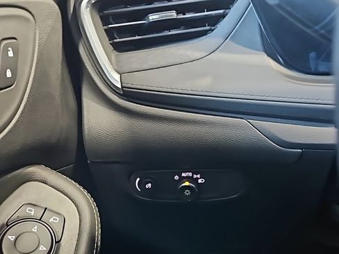 Used 2024 Buick Encore GX Sport Touring image 34