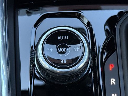 New 2026 GMC Canyon AT4 image 20