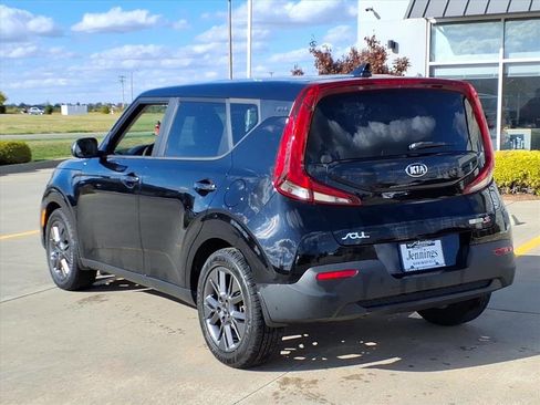Used 2021 Kia Soul S FWD image 3