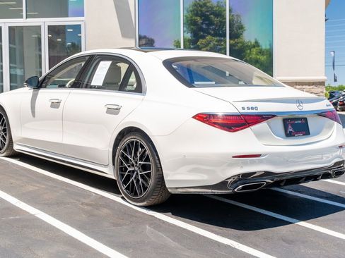 Used 2022 Mercedes-Benz S 580 4MATIC Sedan image 16