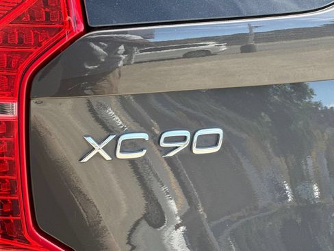 Used 2023 Volvo XC90 T8 Plus w/ Protection Package Premier AWD/4WD image 13