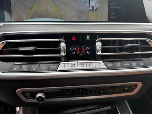 Used 2022 BMW X5 sDrive40i w/ M Sport Package image 21