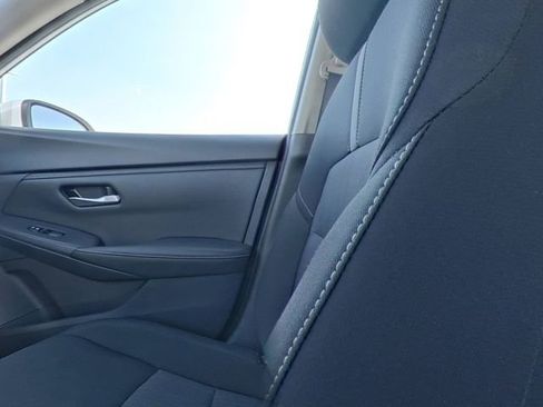 Used 2025 Nissan Sentra SV image 24