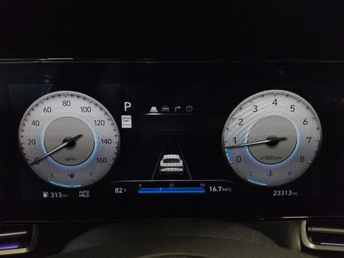 Used 2025 Hyundai Elantra SEL FWD image 23