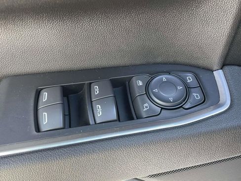Used 2025 GMC Sierra 1500 SLT AWD/4WD image 17