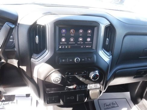 Used 2022 GMC Sierra 2500 Pro w/ Convenience Package image 15