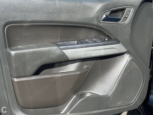 Used 2022 Chevrolet Colorado ZR2 AWD/4WD image 18
