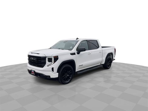 Used 2022 GMC Sierra 1500 Elevation w/ LPO, Elevation Black Package image 3