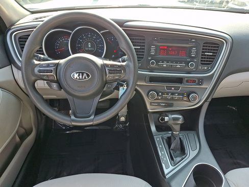 Used 2015 Kia Optima LX FWD image 10