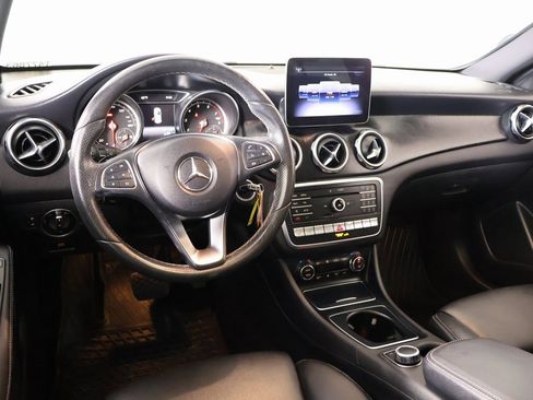 Used 2018 Mercedes-Benz GLA 250 GLA 250 image 2