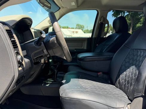 Used 2010 Dodge Ram 2500 Truck ST w/ ST Popular Equipment Group AWD/4WD image 16