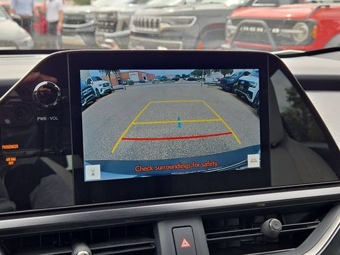 Used 2023 Lexus UX 250h FWD w/ Accessory Package (Z2) image 18