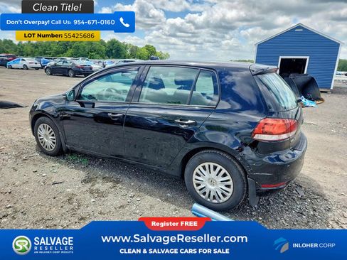 Used 2011 Volkswagen Golf 4-Door FWD image 3