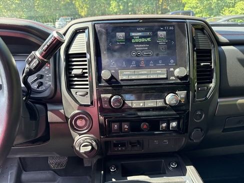 Used 2023 Nissan Titan PRO-4X w/ Pro-4x Convenience Package image 19