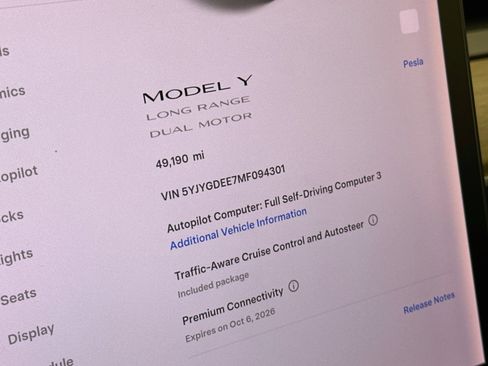 Used 2021 Tesla Model Y Long Range AWD/4WD image 18