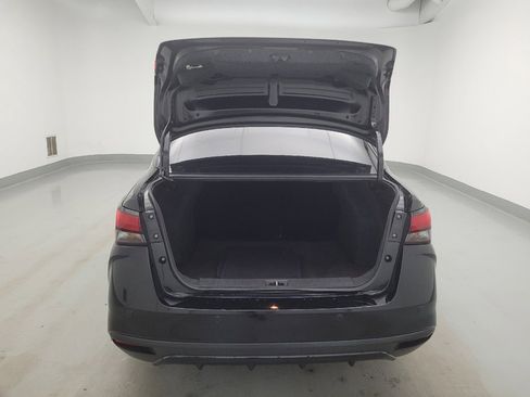 Used 2021 Nissan Versa SV FWD image 29