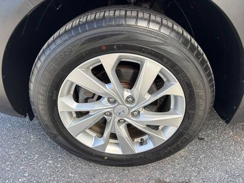 Used 2019 Hyundai Tucson Value AWD/4WD image 25