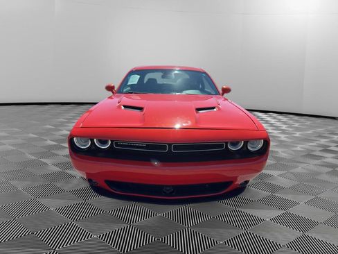 Used 2017 Dodge Challenger GT w/ Technology Group image 2