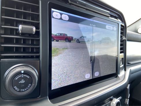 Used 2025 Ford F150 Lariat AWD/4WD image 32