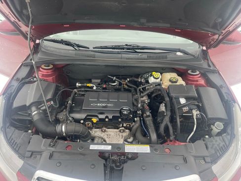 Used 2015 Chevrolet Cruze LT image 9