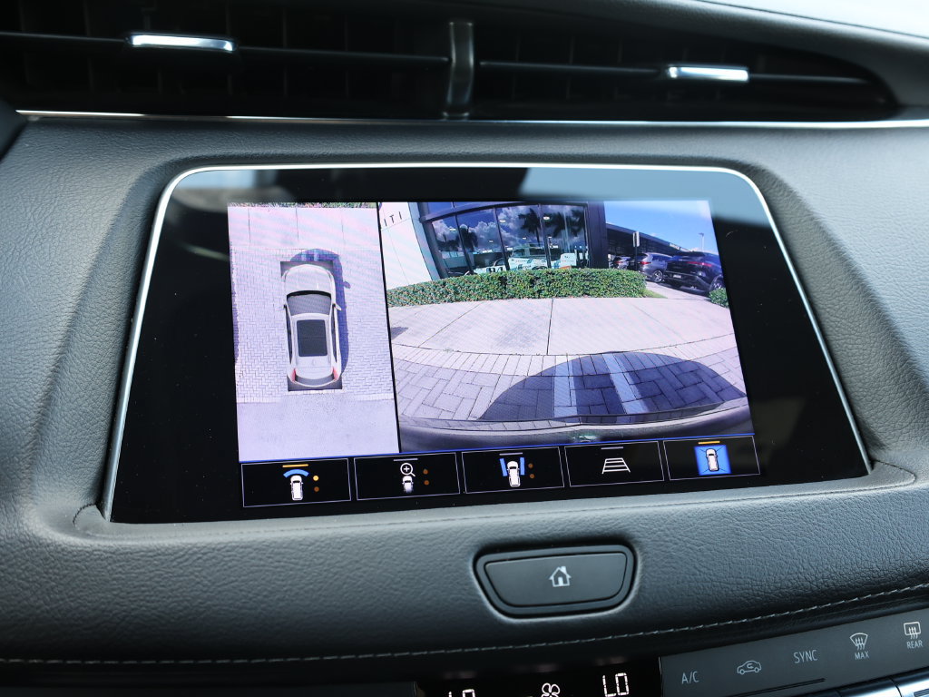 Used 2023 Cadillac XT4 Premium Luxury w/ Enhanced Visibility Package FWD image 35