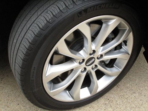 Used 2017 Lincoln MKC Select w/ Select Plus Package image 22