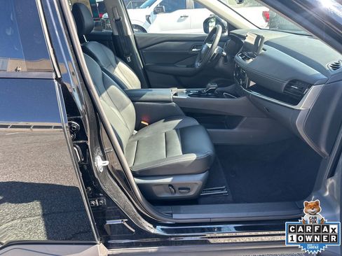 Used 2026 Nissan Rogue SL FWD image 13