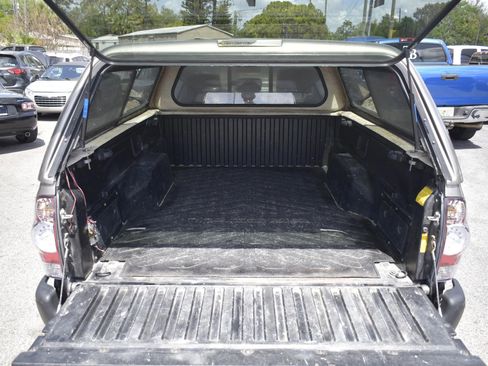 Used 2009 Toyota Tacoma 2WD Regular Cab image 9