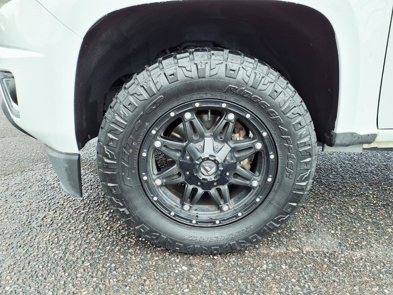 Used 2019 Chevrolet Colorado Z71 AWD/4WD image 11