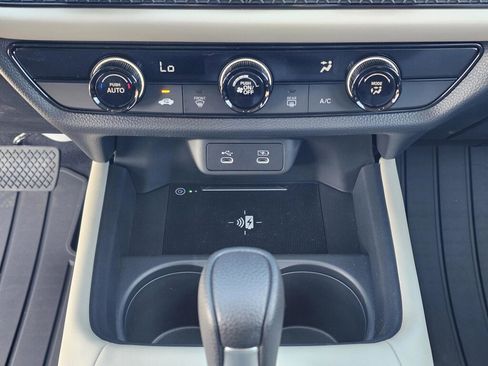 New 2026 Honda HR-V LX image 29