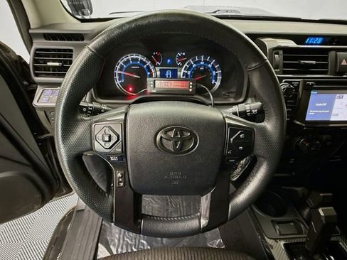 Used 2019 Toyota 4Runner TRD Off-Road image 11