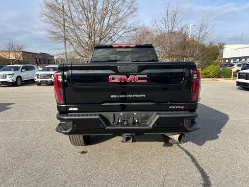 Used 2024 GMC Sierra 2500 AT4 w/ AT4 Premium Plus Package image 14