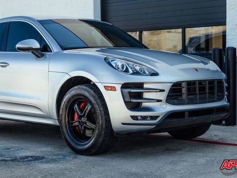 Used 2015 Porsche Macan Turbo image 55