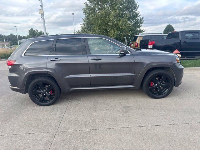Used 2015 Jeep Grand Cherokee Overland w/ Advanced Technology Group AWD/4WD image 2