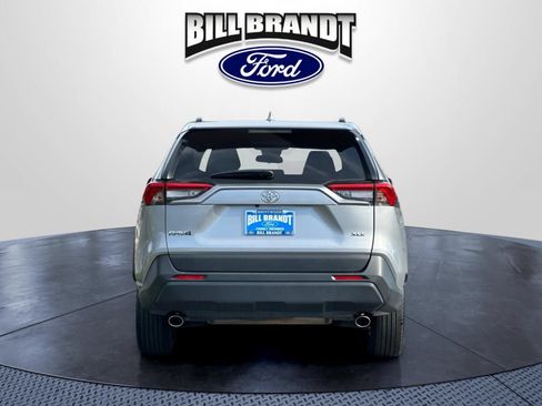 Used 2025 Toyota RAV4 XLE FWD image 4