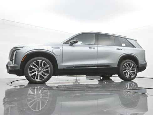 New 2026 Cadillac Vistiq Sport w/ LPO, Floor Liner Package image 16