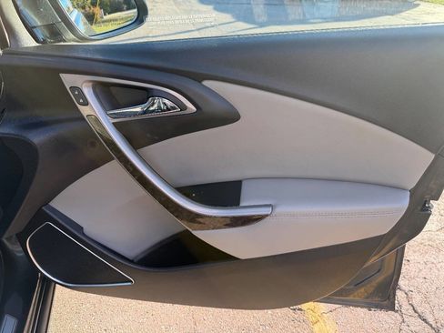 Used 2017 Buick Verano image 17