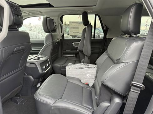New 2026 Ford Expedition Platinum w/ Driver's Package image 12