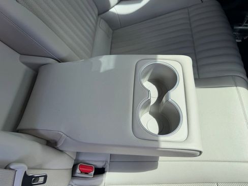 Used 2021 Genesis G70 2.0T w/ Elite Package image 34