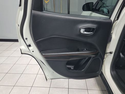 Used 2020 Jeep Compass Limited image 37