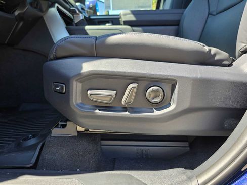 New 2025 Toyota Tundra Platinum AWD/4WD image 31