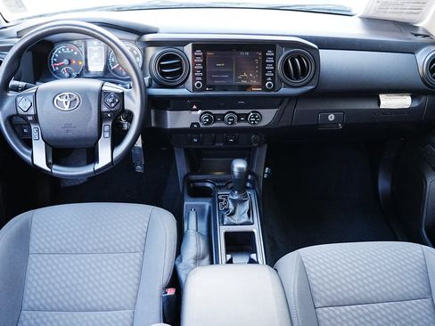 Used 2022 Toyota Tacoma SR image 13