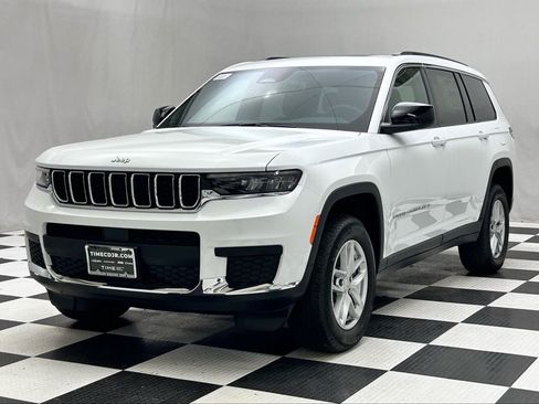 New 2025 Jeep Grand Cherokee L Laredo image 4