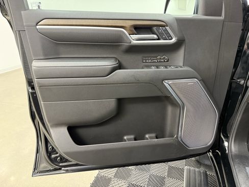 Used 2025 Chevrolet Silverado 1500 High Country w/ Technology Package image 13