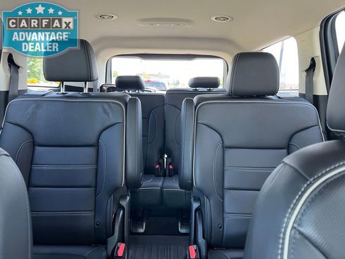 Used 2021 GMC Acadia Denali w/ Denali Technology Package FWD image 20